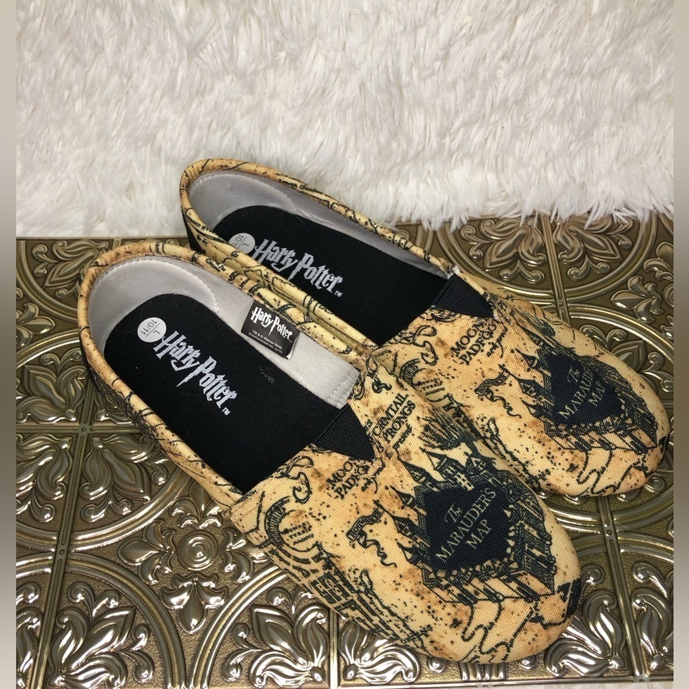 Warner Bros. Harry Potter Themed Women's Loafers - Tan and Black L 10/11 - Picture 3 of 16